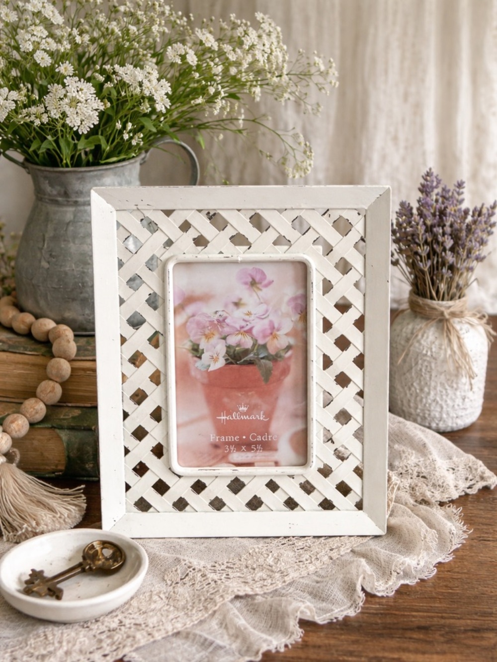 Hallmark White Lattice Metal Picture Frame - 3x5